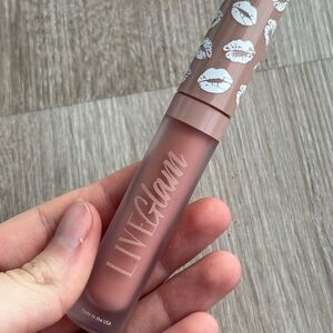 Kissable Matte Lipstick - Soft Pink